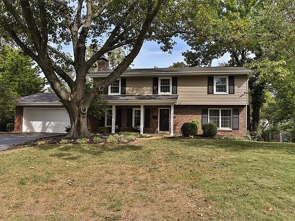 2nd image of 840 Lisakay Dr