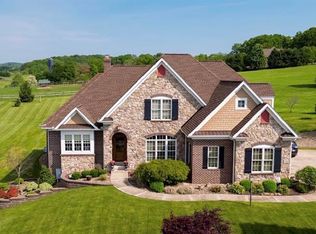 736 Lindwood Dr, Greensburg, PA