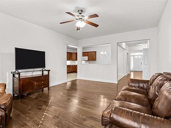 5th image of 4320 Crosspointe Ln