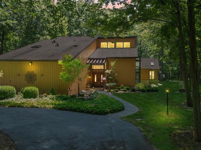 8931 Bridge Rd, Grosse Ile, MI, 48138