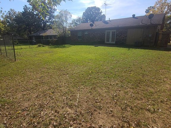 4th image of 7384 Eastover Dr