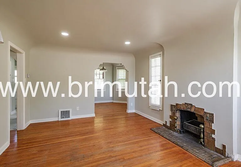 755 E Princeton Ave — Photo 2