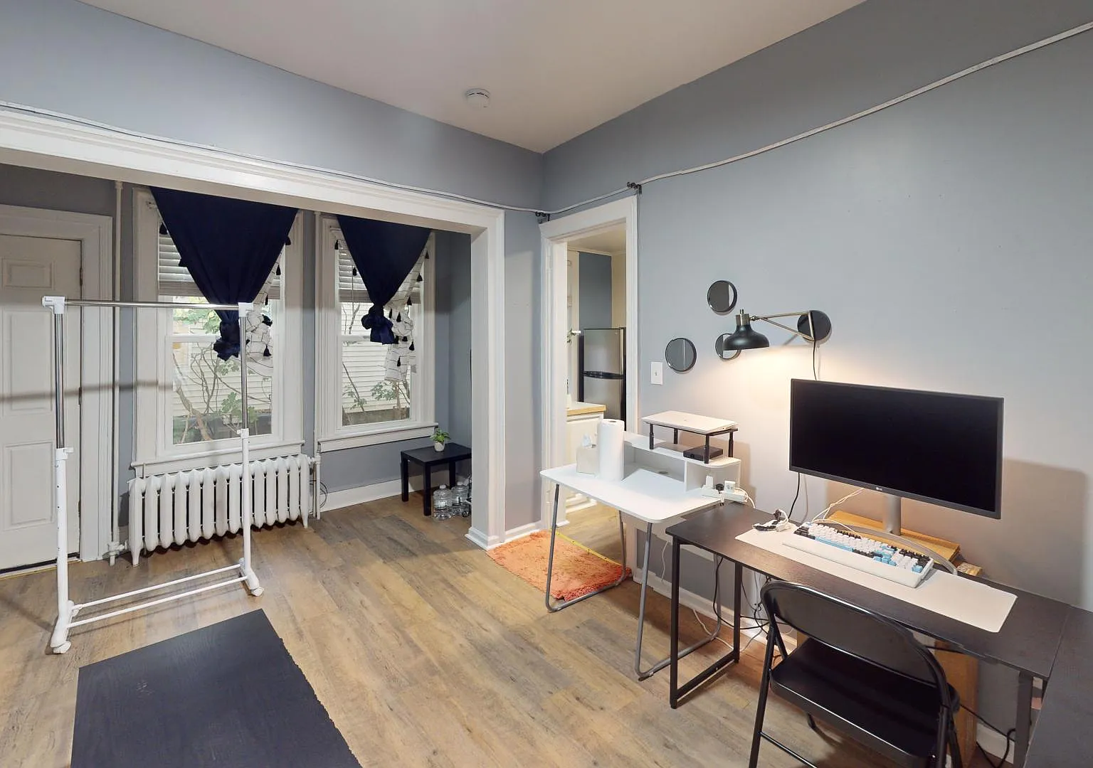 1 bed, $900 — Photo 1