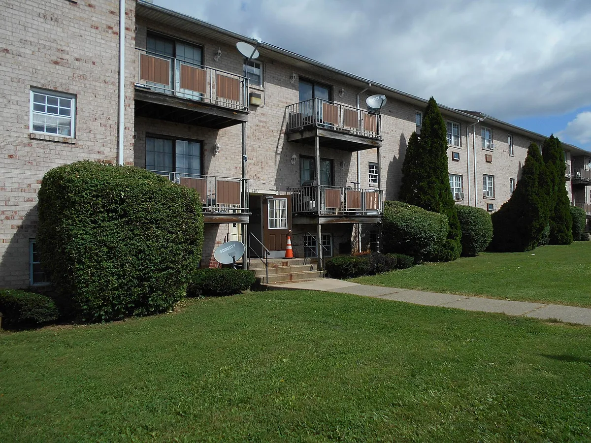Building Photo - 1407 E Tremont St #11