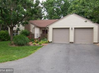 9709 Meadowcroft Ln, Montgomery Village, MD 20886