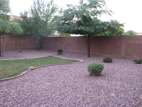 4th image of 42255 W Colby Dr
