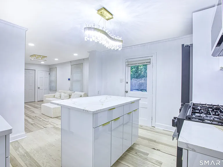 115 Wilton Rd #1 — Photo 9