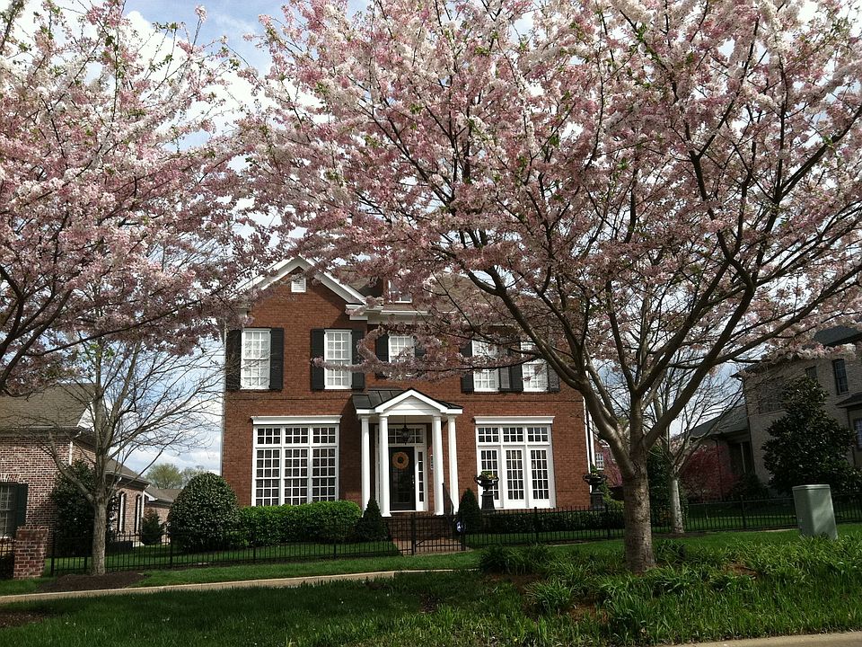 1st image of 1204 Vintage Grove Ln