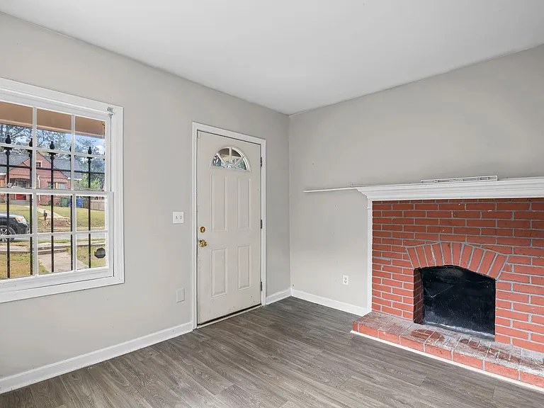 1005 Westmoor Dr NW #A — Photo 3