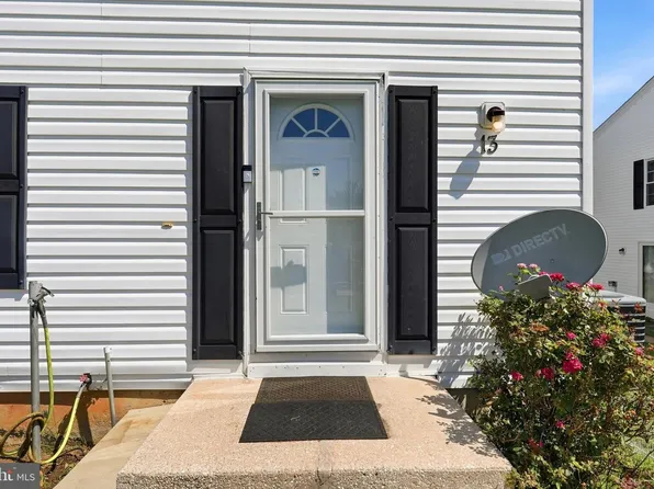 13 Fox Run Ct, Reisterstown, MD 21136