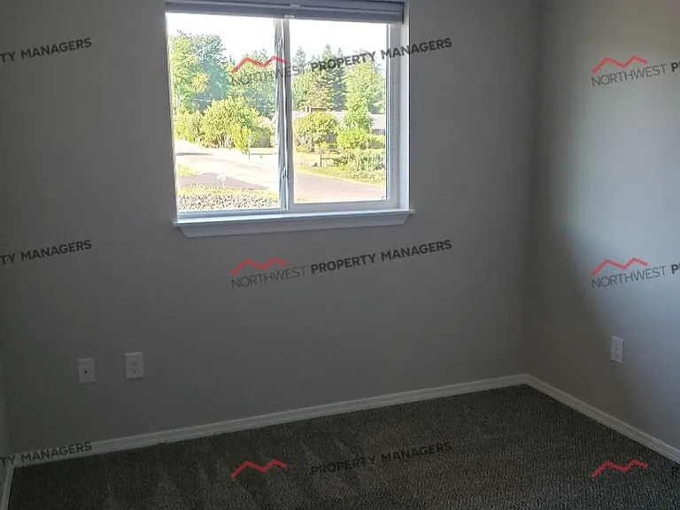 52-54 Godfrey Rd — Photo 35