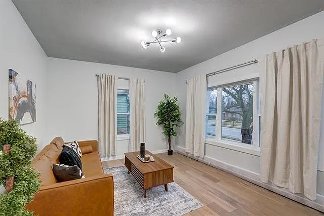 4 bed, 2660 sqft, $2,200 — Photo 4