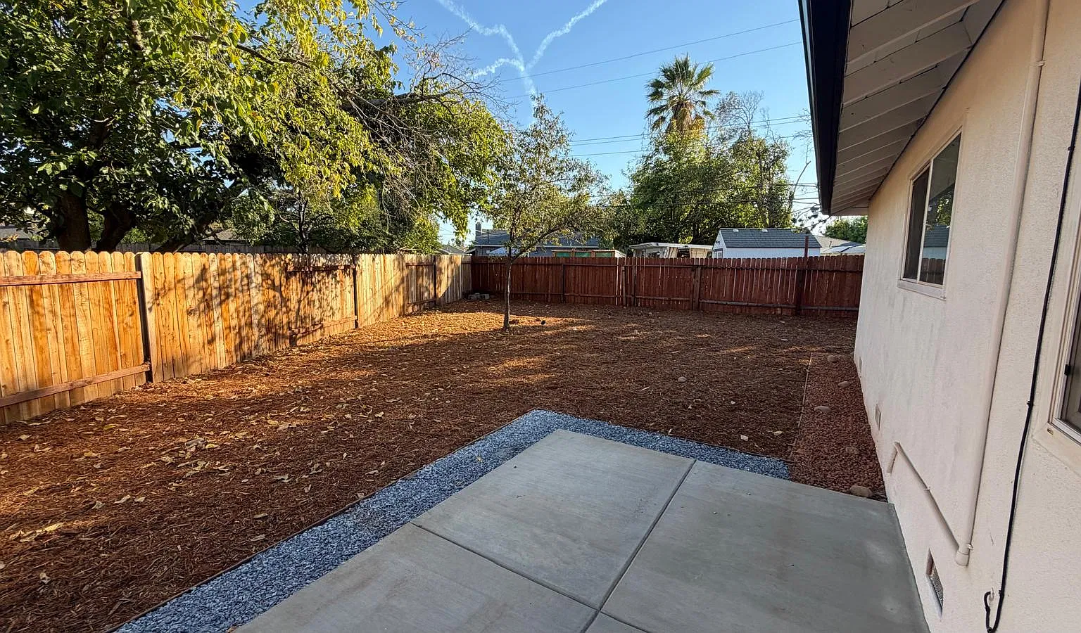 2 bed, 816 sqft, $2,600 — Photo 3