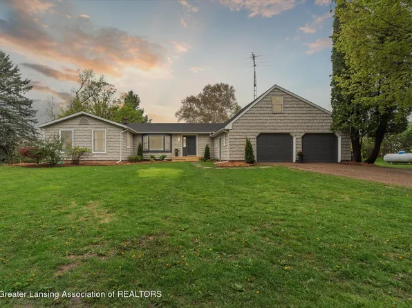 13707 Oneida Rd, Grand Ledge, MI 48837