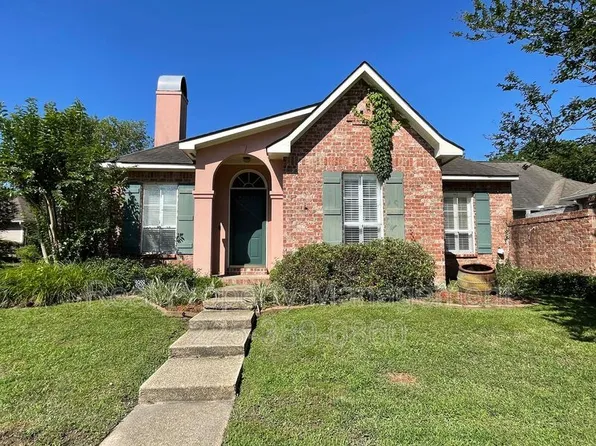 3938 Garden View Dr, Baton Rouge, LA 70809