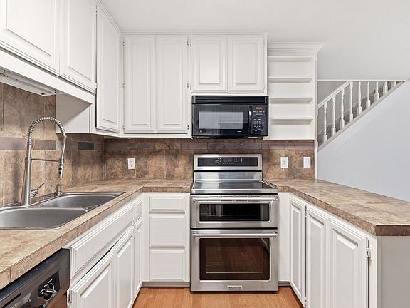 5th image of 2500 Steck Ave APT 7