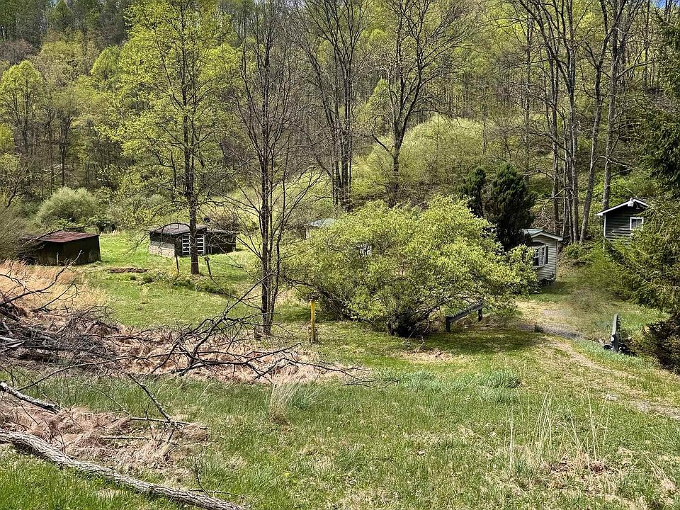 2nd image of 601 Shaw Hollow Rd