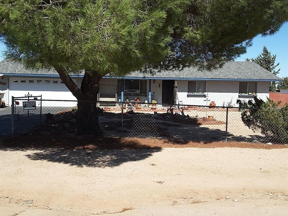 2nd image of 15244 Larch St