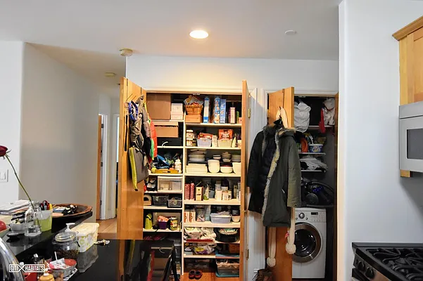 Rented by Citi Habitats | media 31