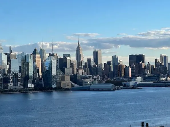 7002 Blvd East image 9 of 35