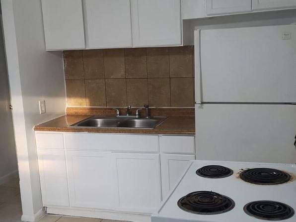 jacksonville-florida-154636371 picture