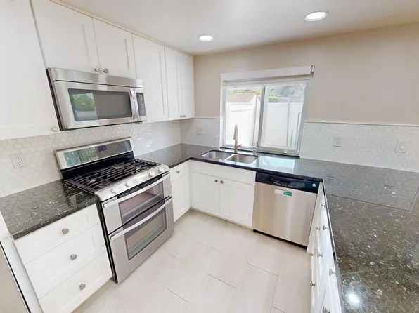 336 Green Moor Pl, Thousand Oaks, CA 91361