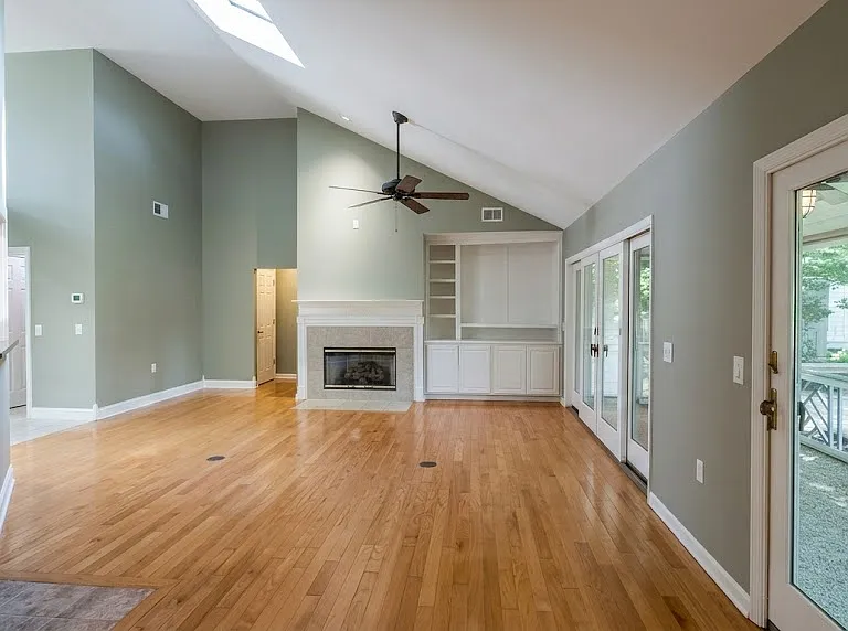 1305 Rowland Dr — Photo 7