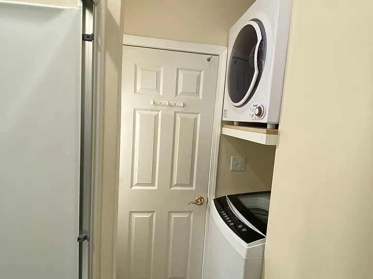 1348 N Paulina St #1R — Photo 6