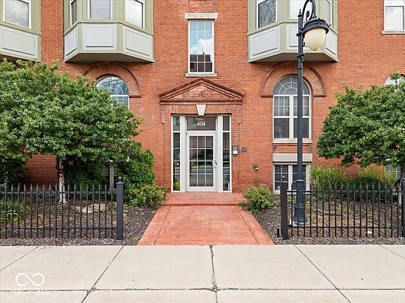 3rd image of 404 E New York St APT 304