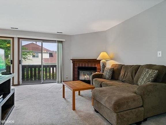 2nd image of 341 Newport Ln APT C2