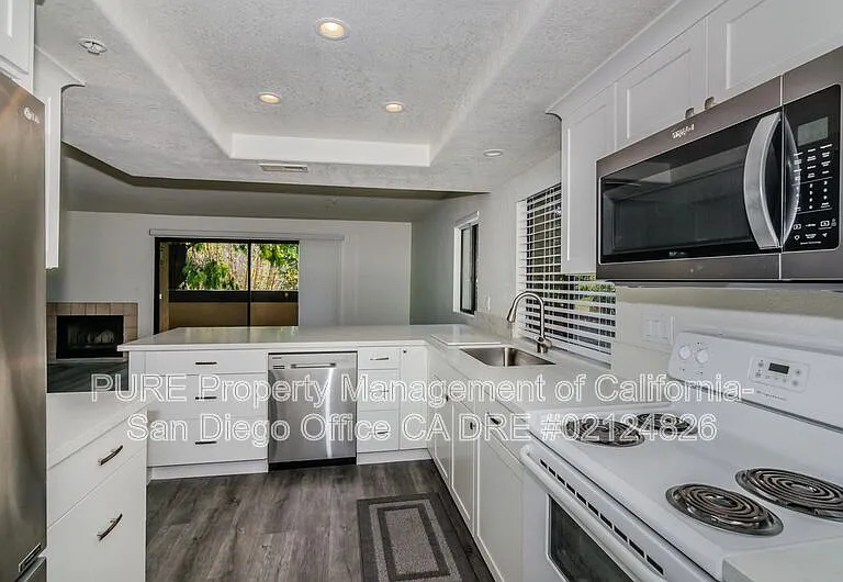 1680 N Coast Highway 101 #44 — Photo 9