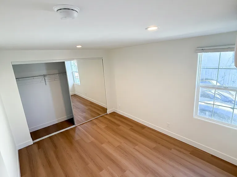 38 Rose Ave #B — Photo 10