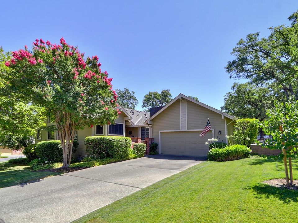 1st image of 111 Pheasant Ln
