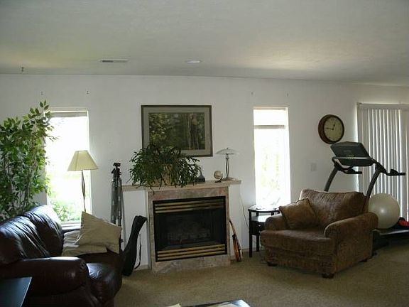 4th image of 18521 E Sprague Ave