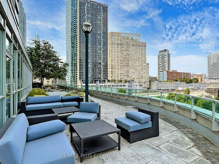 18 Yonge St #1809 — Photo 22