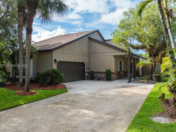 6526 Windsor Dr, Parkland, FL 33067