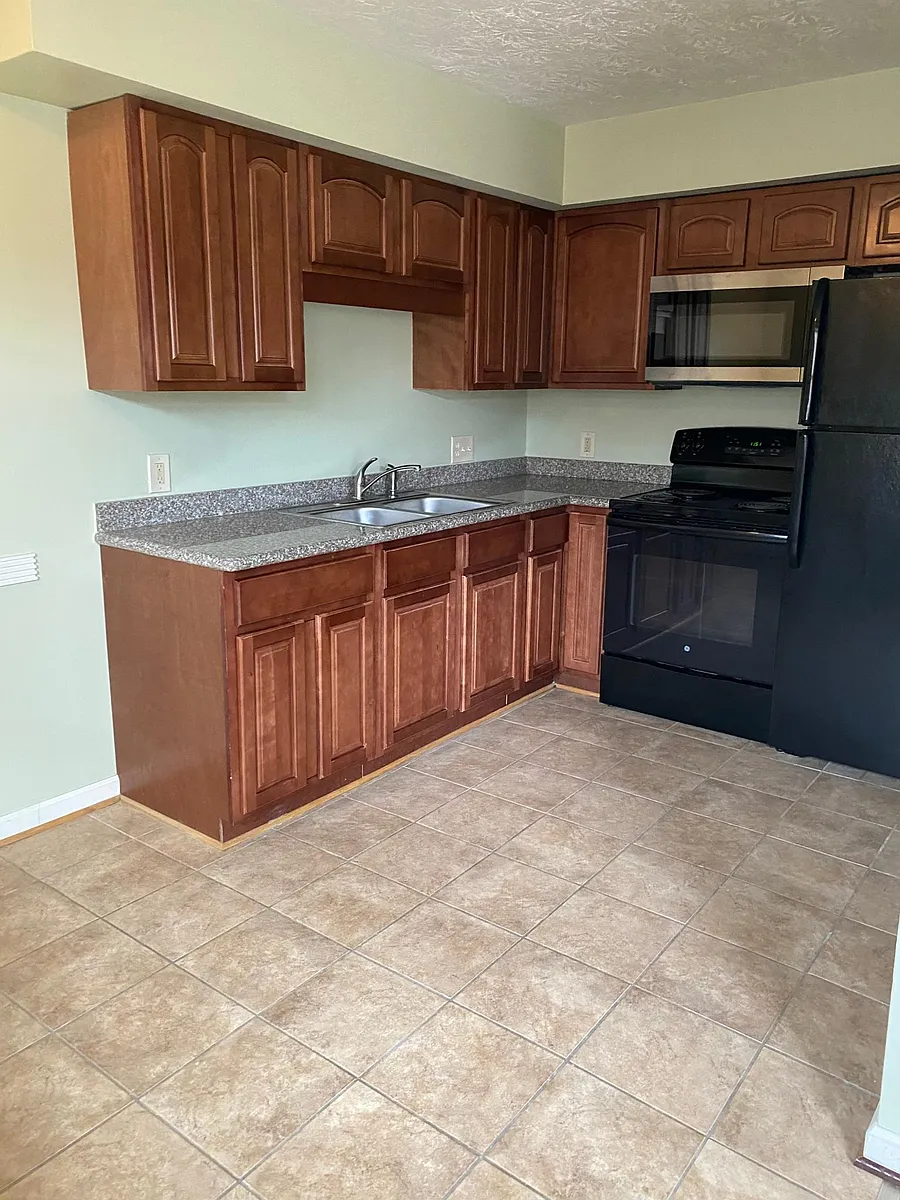 Building Photo - 201 Geri Ln #13