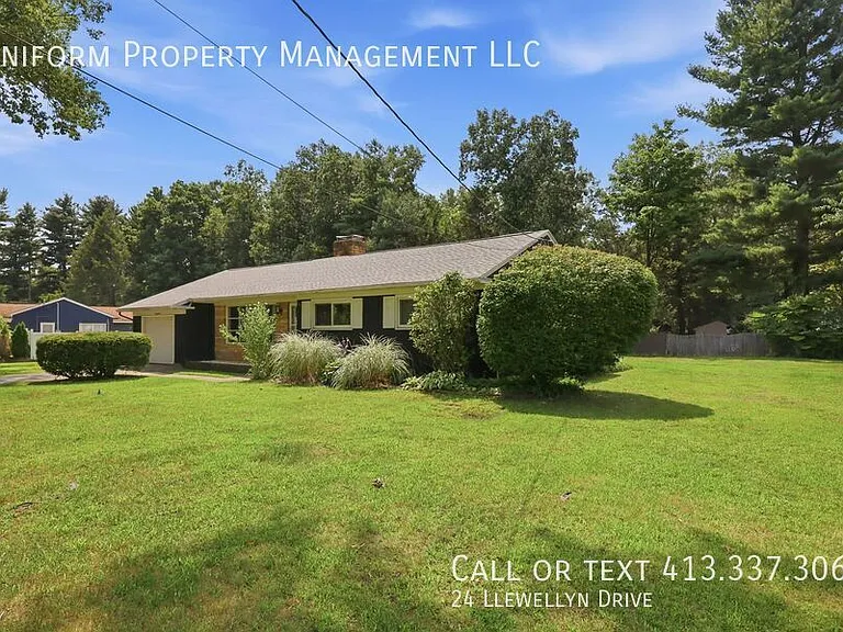 24 Llewellyn Dr — Photo 2