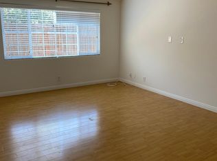 22254 Leadwell St, Canoga Park, CA 91303