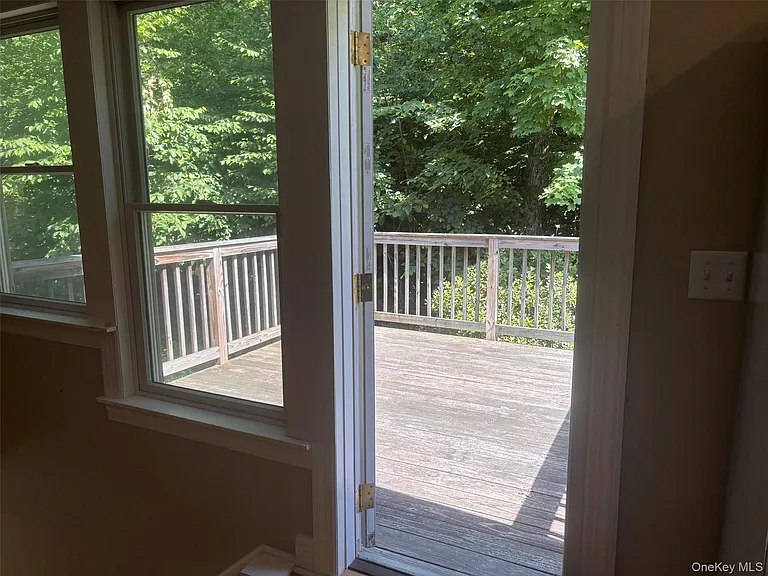 32 Continental Rd — Photo 4
