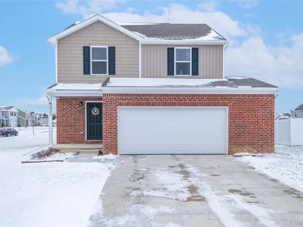 6062 Crooked River Dr, Swartz Creek, MI 48473