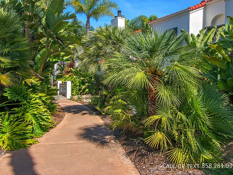 9356 Twin Trails Dr #201 — Photo 32
