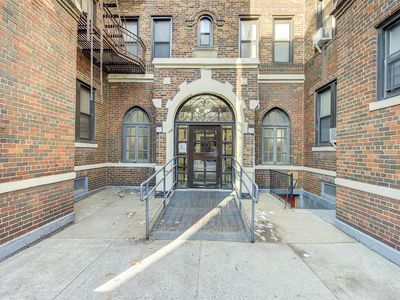32-86 33rd Street #D9, Astoria, NY, 11106