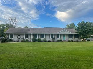 2206 N East Shore Dr, Sullivan, IN