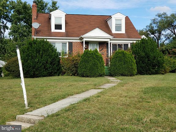 5th image of 3501 Essex Rd
