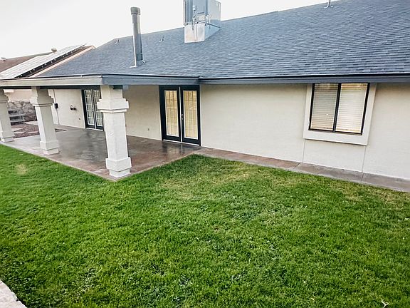 4th image of 484 Eagle Dr