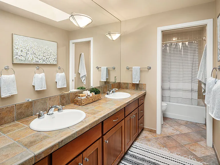 Second Bathroom with Tub.
