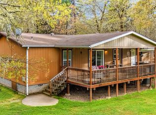 360 Lamont Way, Cave Junction, OR 97523