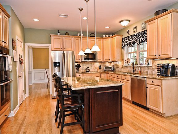 Large updated kitchen