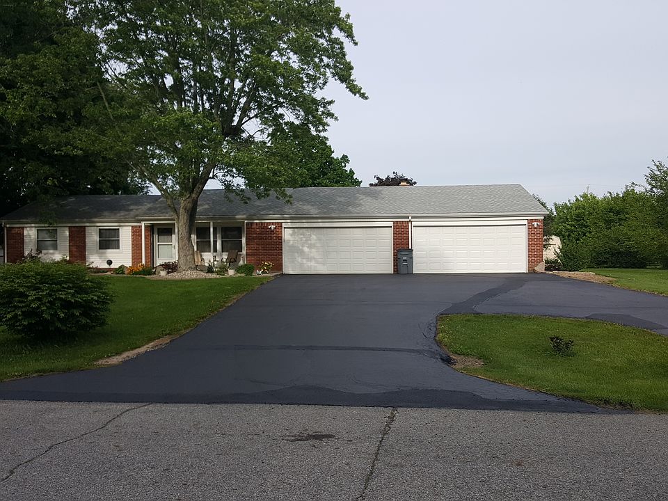 1st image of 3900 Carmelita Blvd
